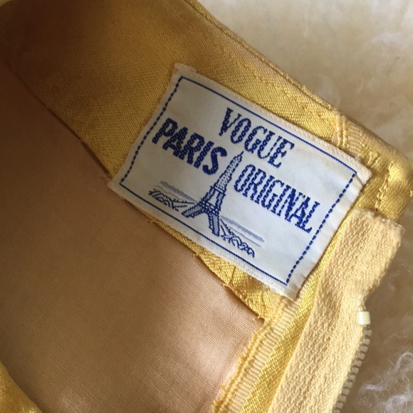 1960s Vintage Illuminating Yellow Silk Dress - Picture 8 of 10